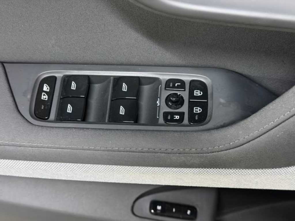 Polestar Polestar 2 — photo 13
