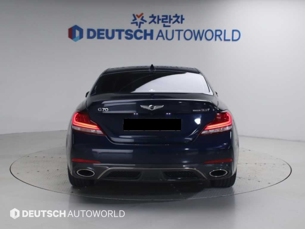 Genesis G70 — photo 04