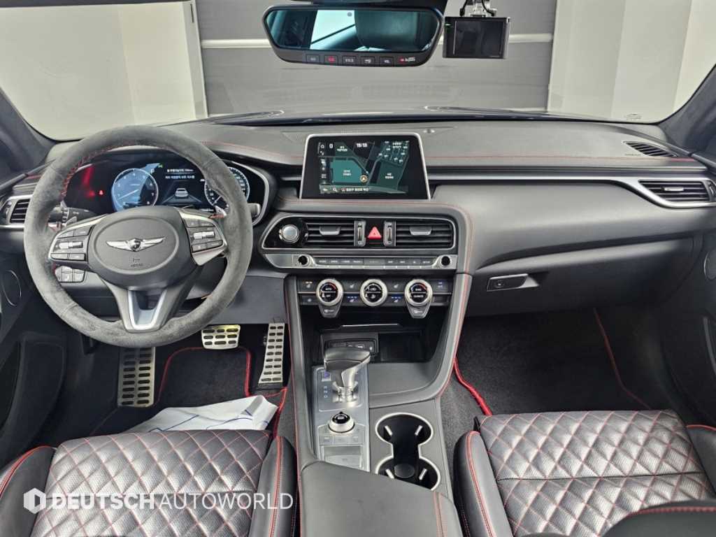 Genesis G70 — photo 07