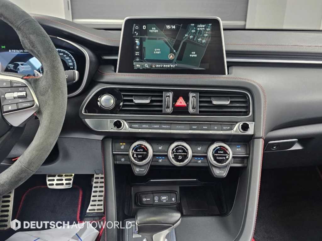 Genesis G70 — photo 14