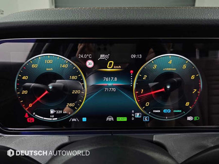 Mercedes-Benz E-Class — photo 08