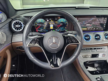 Mercedes-Benz E-Class — photo 13