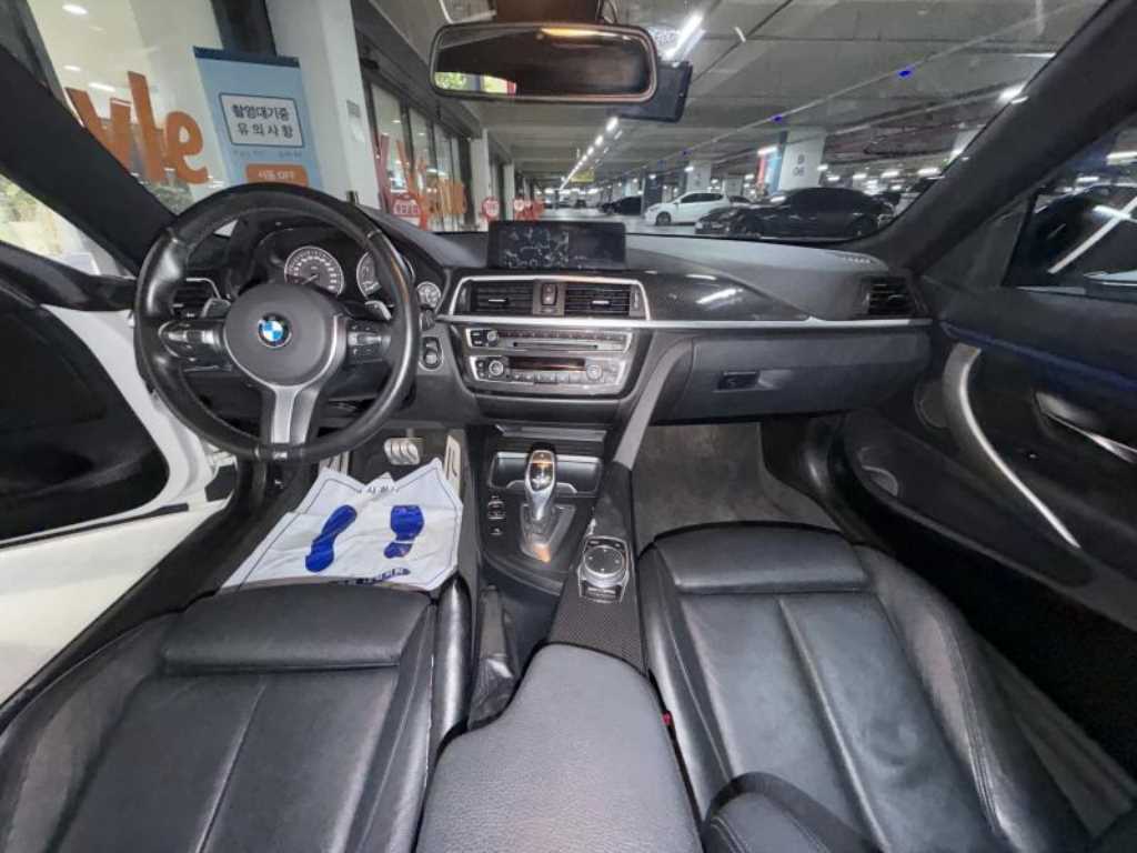 BMW 4-Series — photo 10