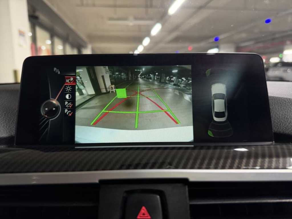 BMW 4-Series — photo 11