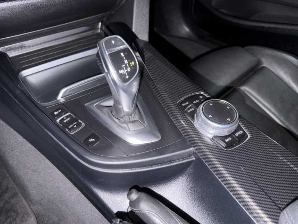 BMW 4-Series — photo 13