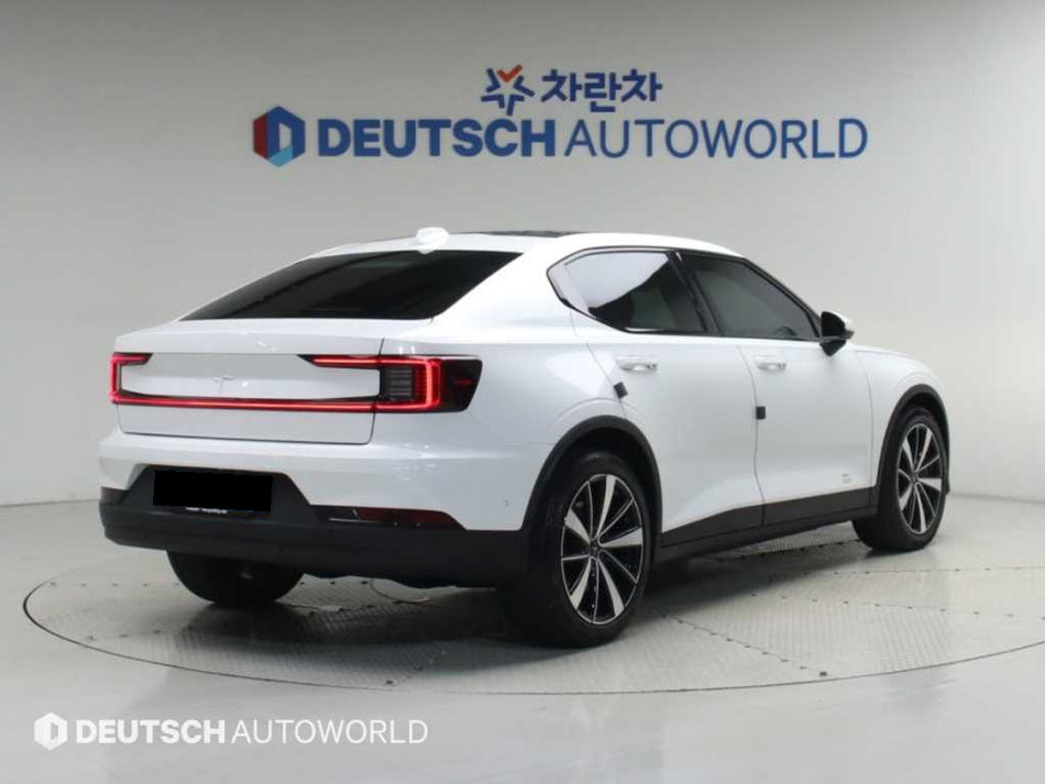 Polestar Polestar 2 — photo 02