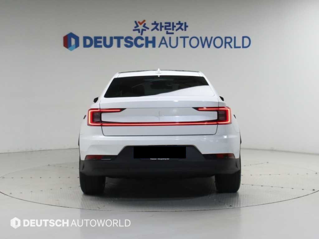Polestar Polestar 2 — photo 04