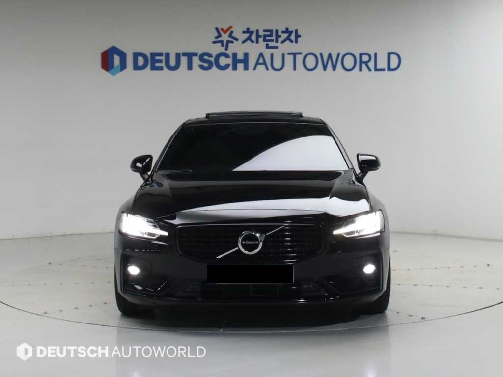 Volvo S60 — photo 03