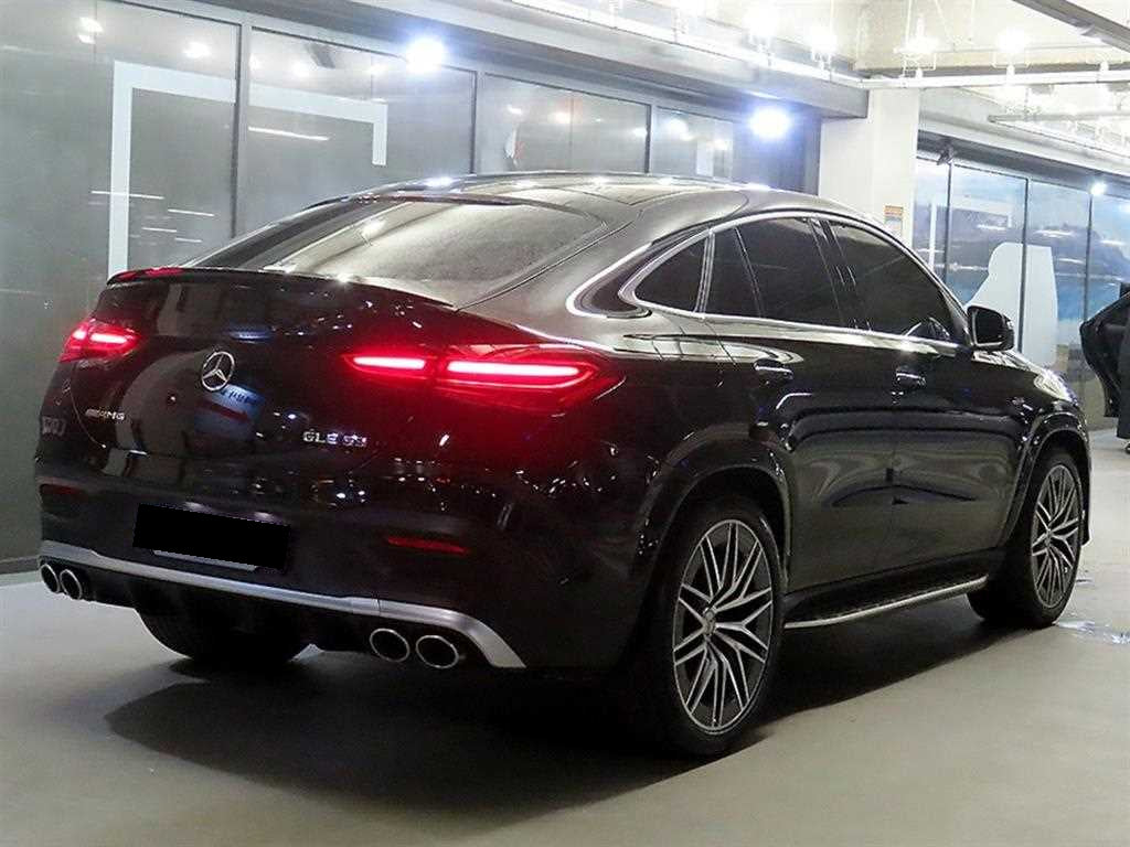 Mercedes-Benz GLE-Class — photo 04
