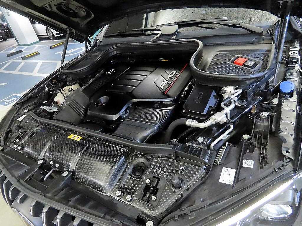Mercedes-Benz GLE-Class — photo 19