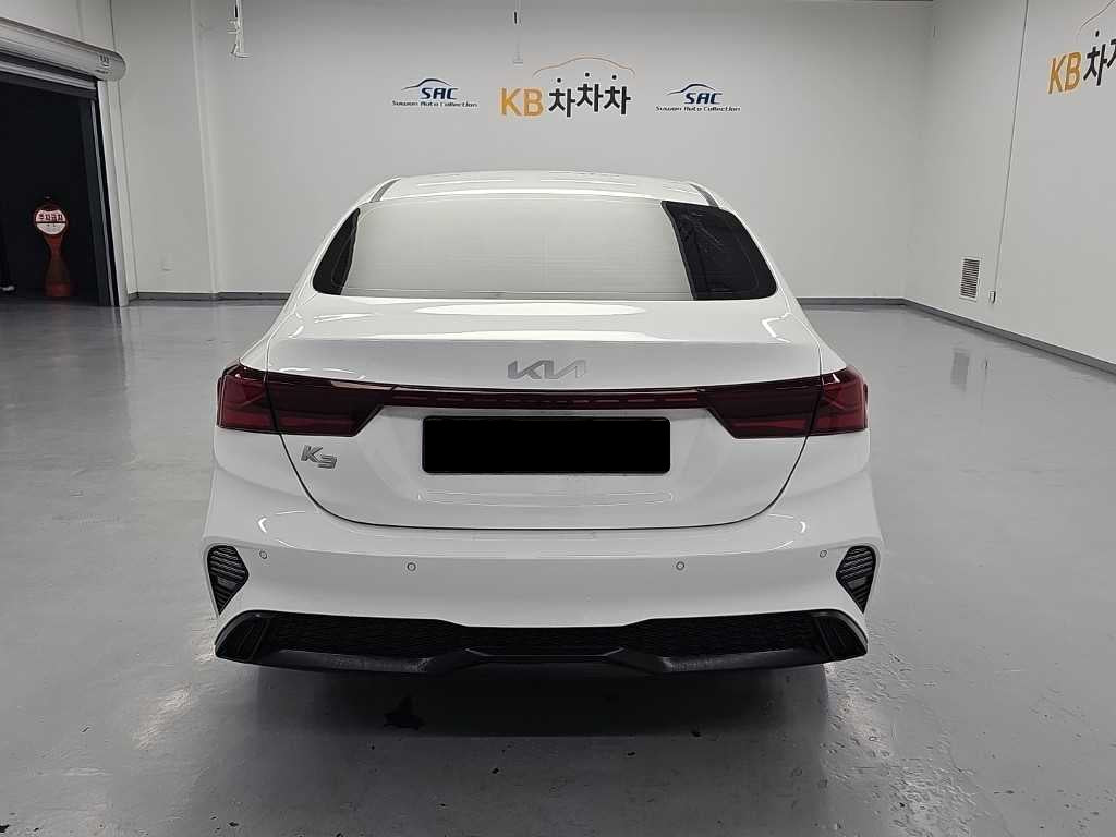 Kia K3 — photo 03