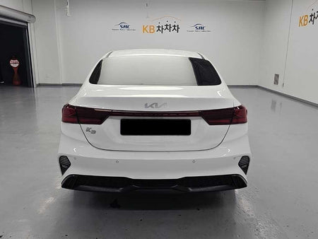 Kia K3 — photo 03