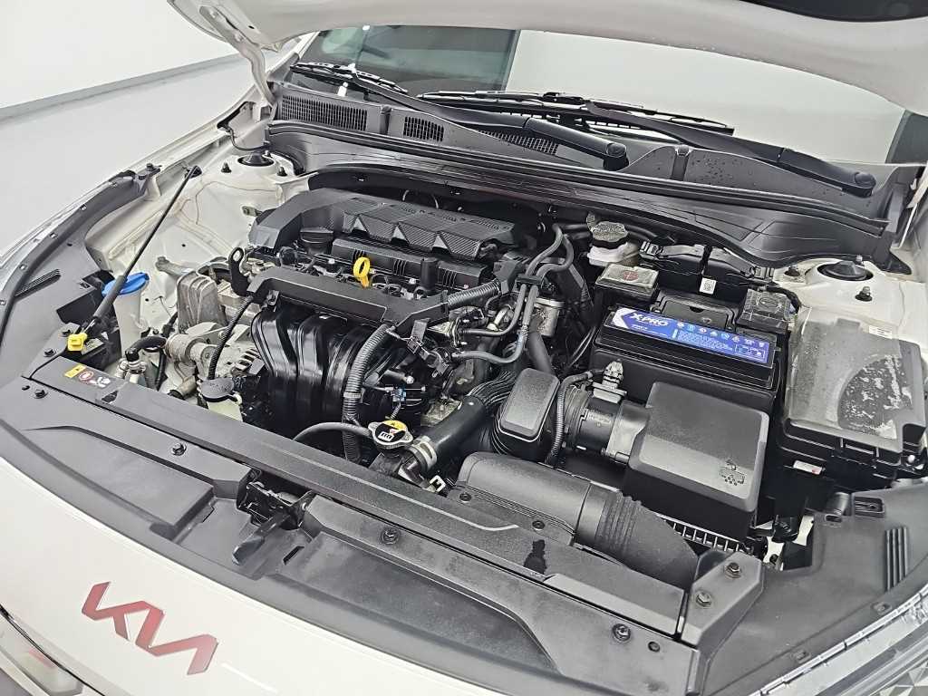 Kia K3 — photo 05