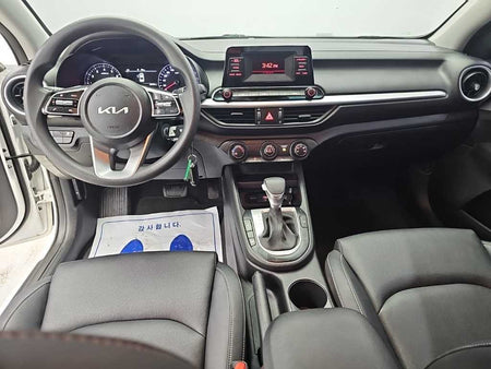 Kia K3 — photo 07