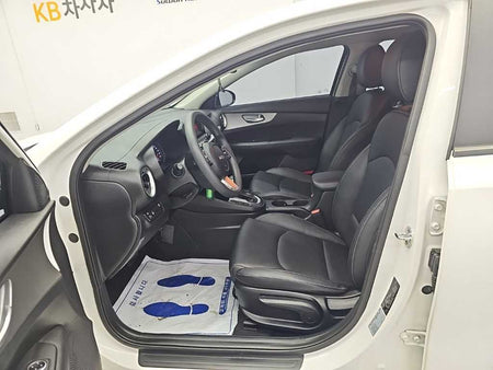 Kia K3 — photo 11