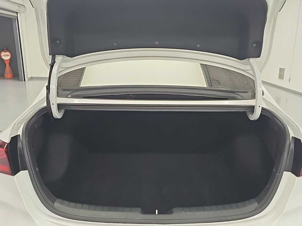 Kia K3 — photo 18