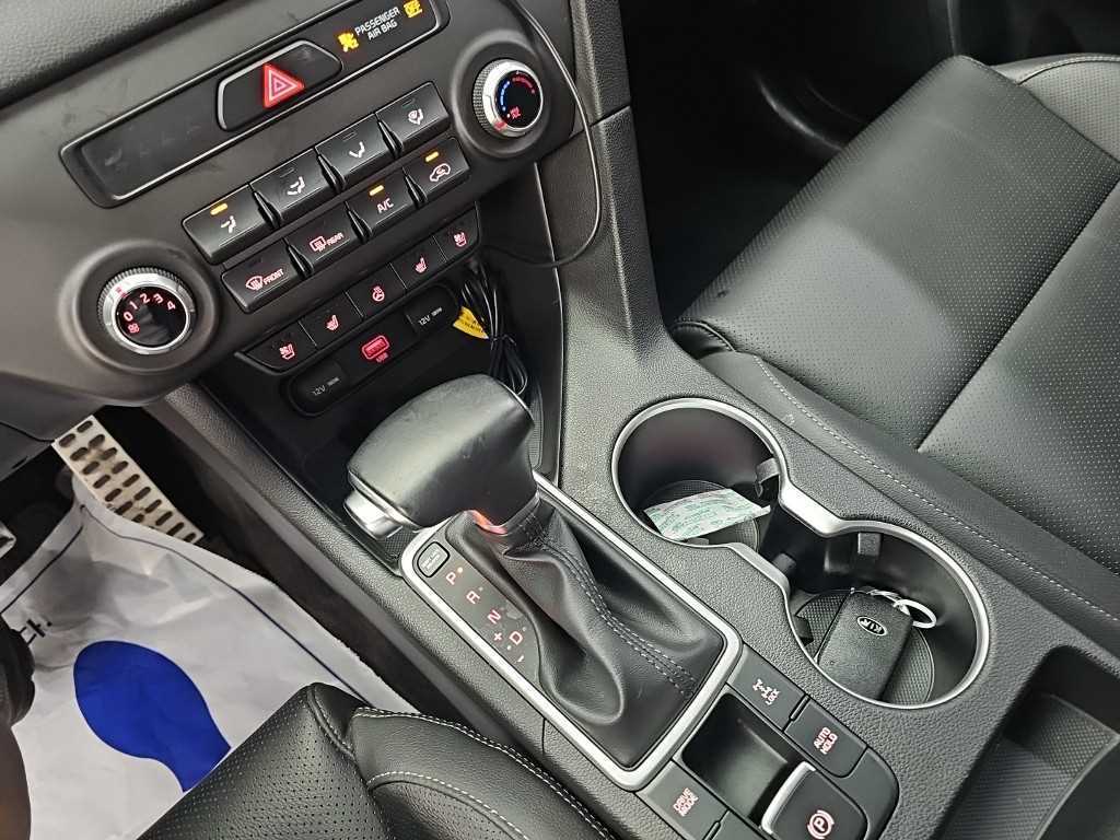 Kia Sportage — photo 08