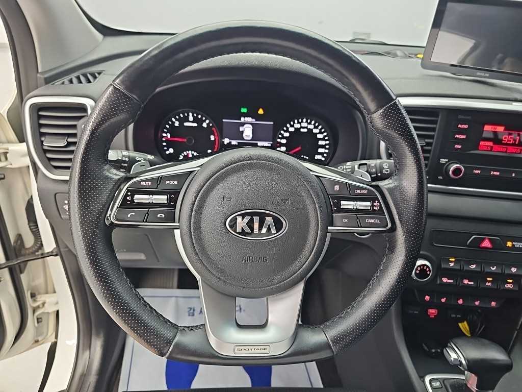 Kia Sportage — photo 09