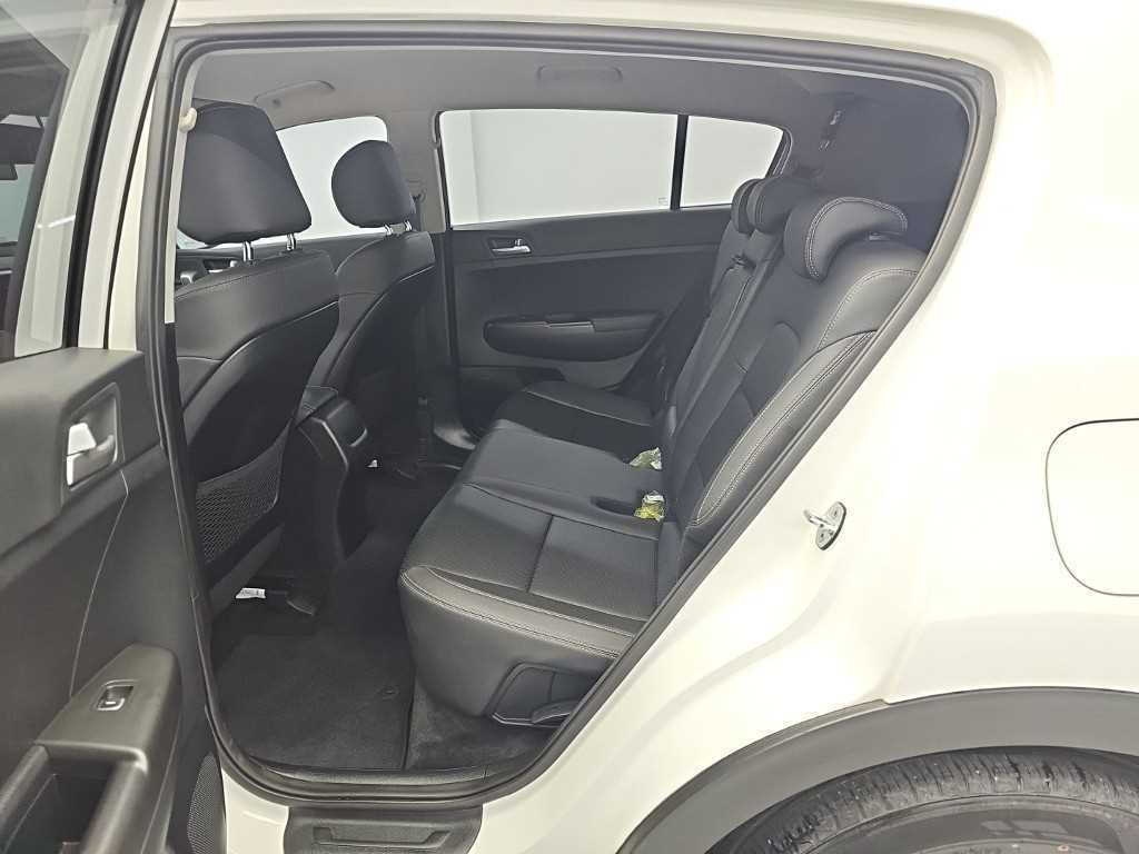 Kia Sportage — photo 12