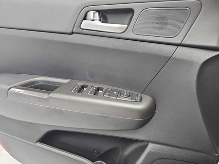 Kia Sportage — photo 16