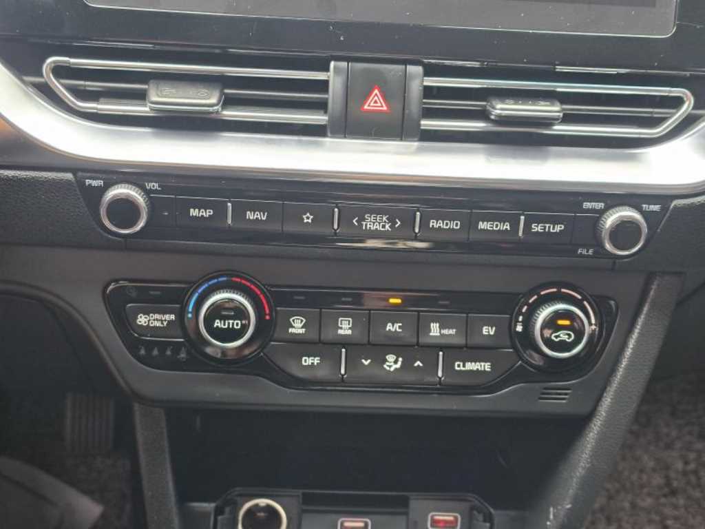 Kia Niro — photo 16
