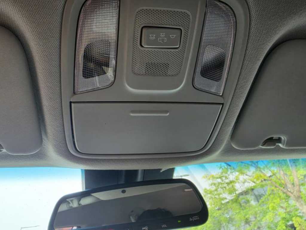 Kia Niro — photo 17
