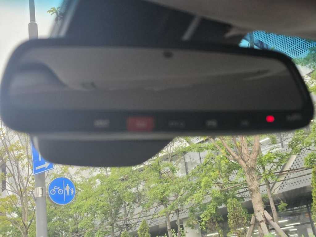 Kia Niro — photo 20