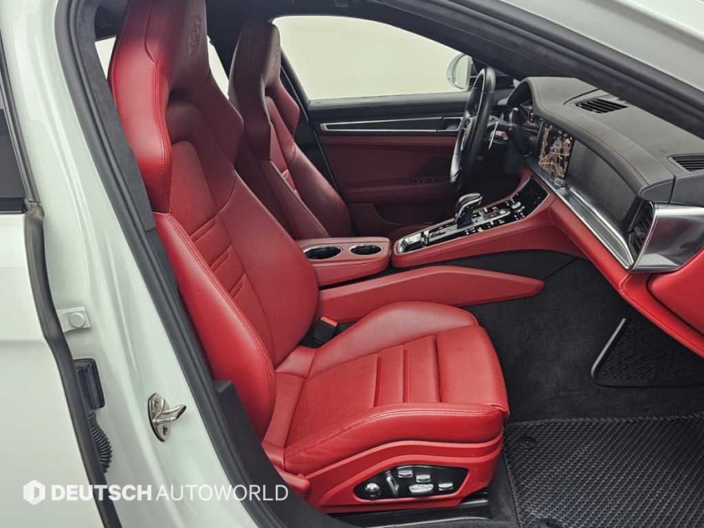 Porsche Panamera — photo 10
