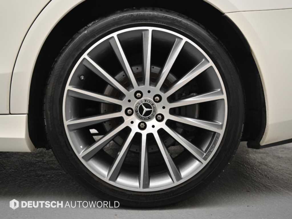 Mercedes-Benz S-Class — photo 05