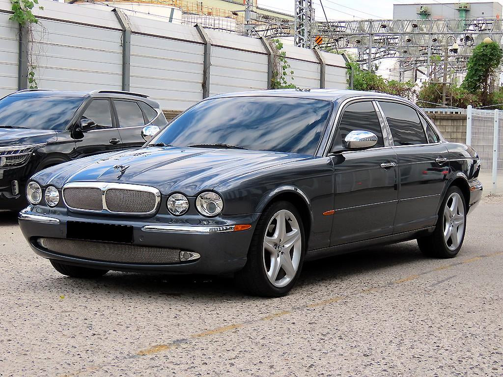 Jaguar XJ-8 — photo 02