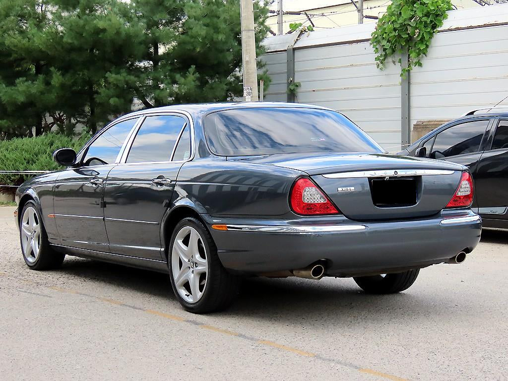 Jaguar XJ-8 — photo 03