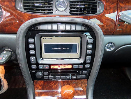 Jaguar XJ-8 — photo 12