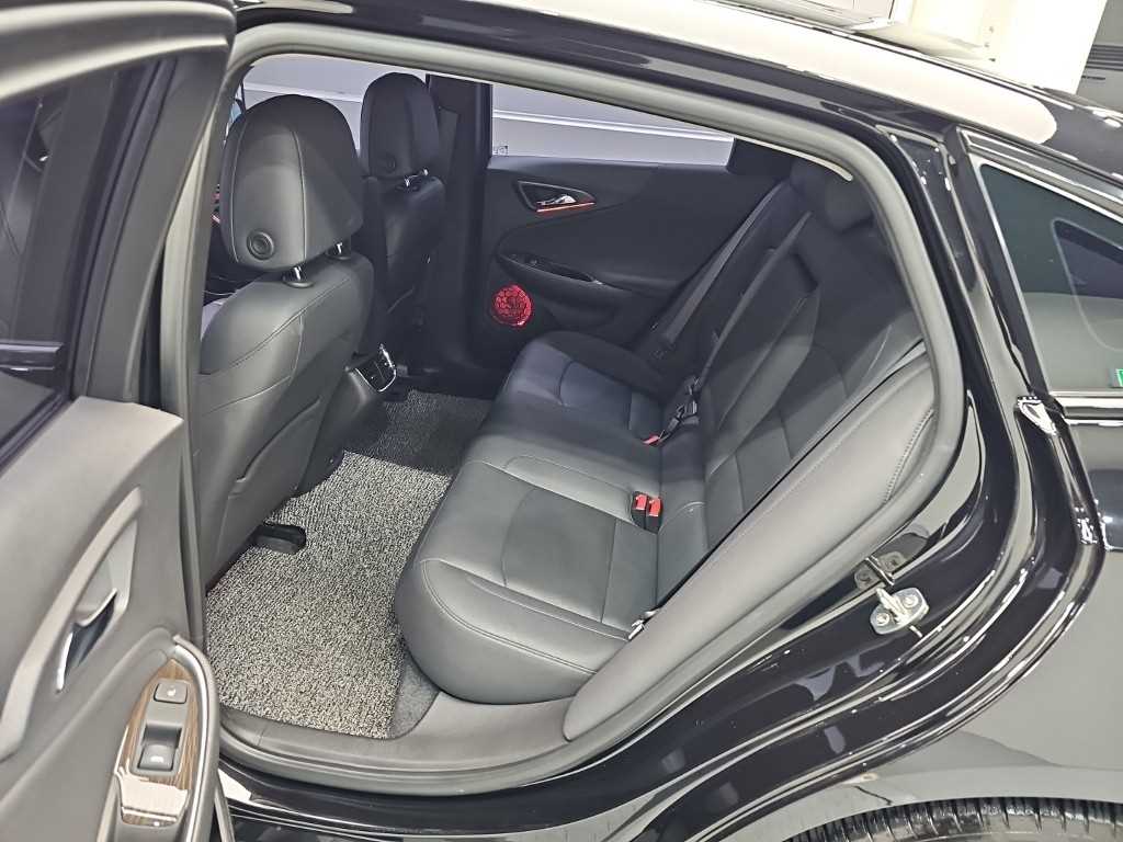 CHEVROLET Malibu — photo 12