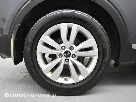 Kia Sorento — photo 05