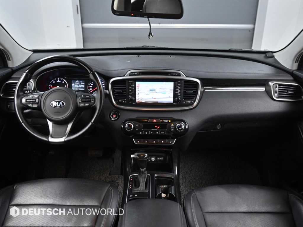 Kia Sorento — photo 07