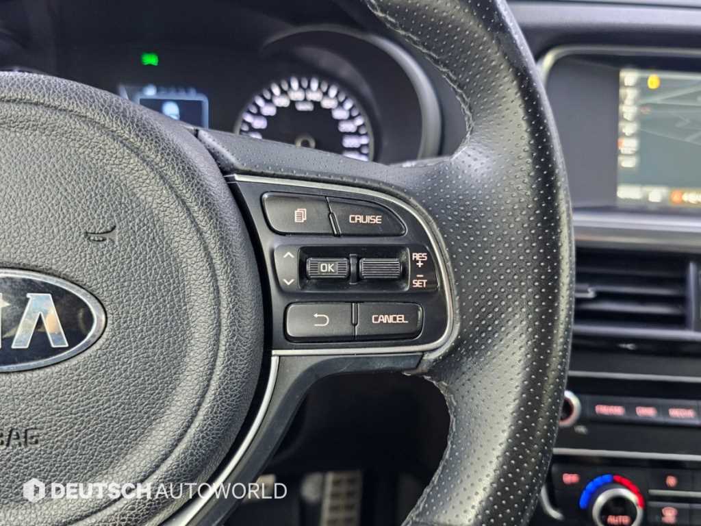 Kia K5 — photo 16