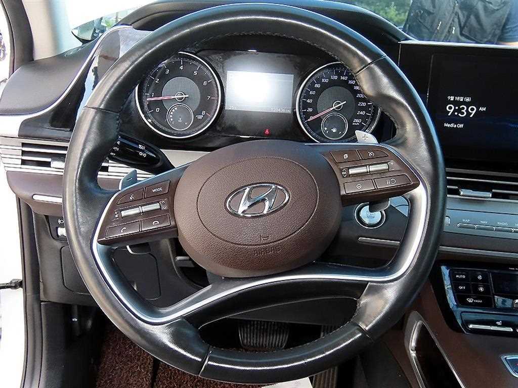 Hyundai Grandeur — photo 08