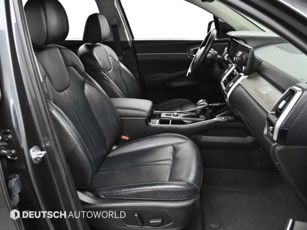 Kia Sorento — photo 10