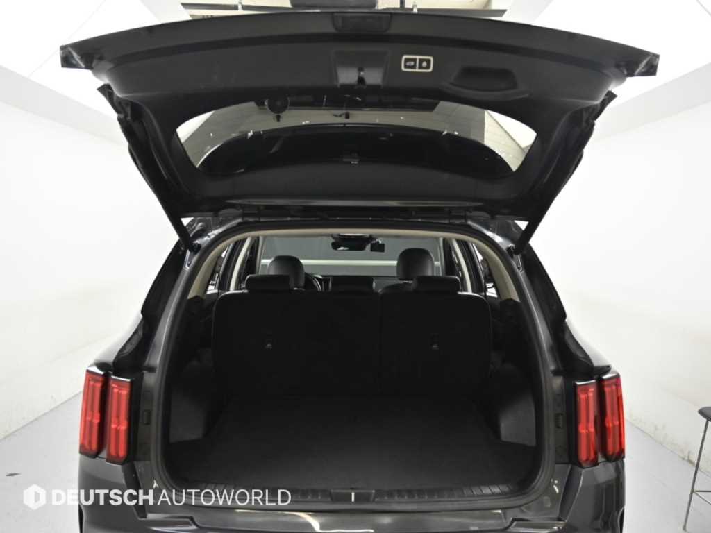 Kia Sorento — photo 19