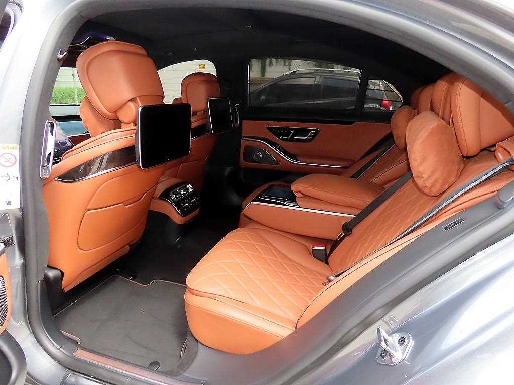 Mercedes-Benz S-Class — photo 06
