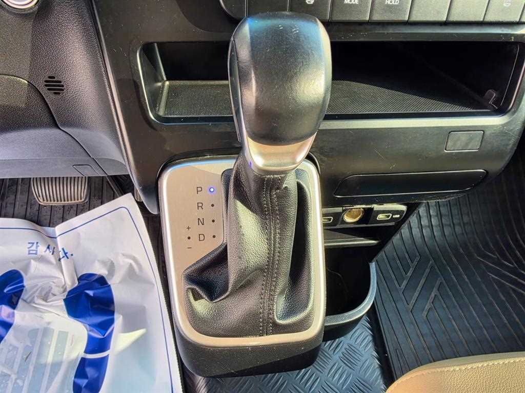 Hyundai Staria — photo 11