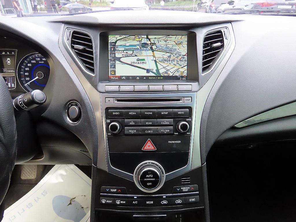 Hyundai Grandeur — photo 13