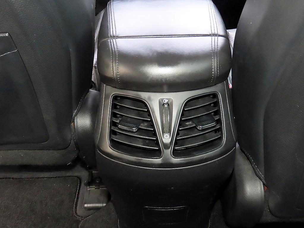 Hyundai Grandeur — photo 17