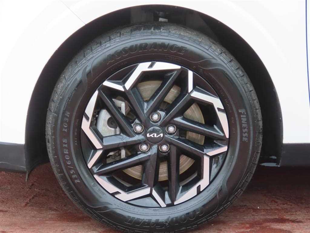 Kia Carnival — photo 20