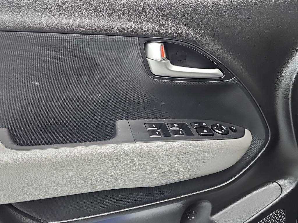 Kia RAY — photo 16