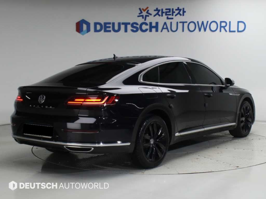 Volkswagen Arteon — photo 02