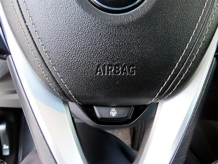 BMW 5-Series — photo 13