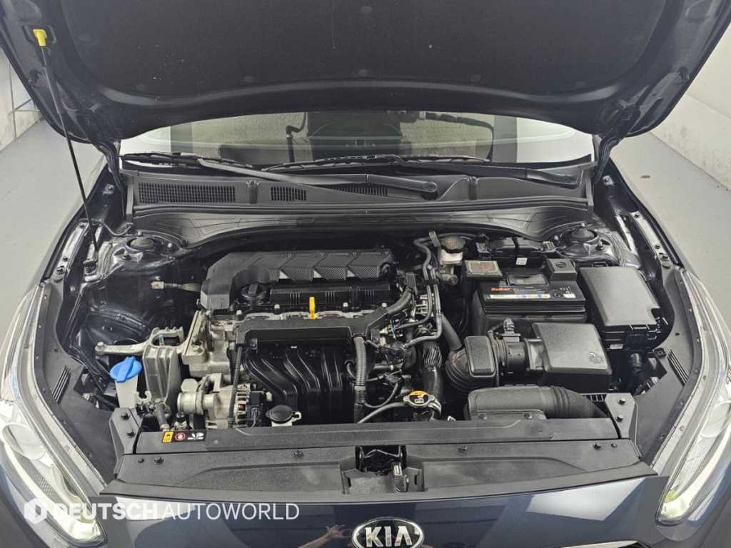 Kia K3 — photo 06