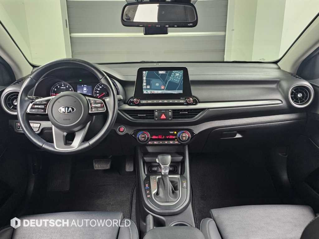 Kia K3 — photo 07
