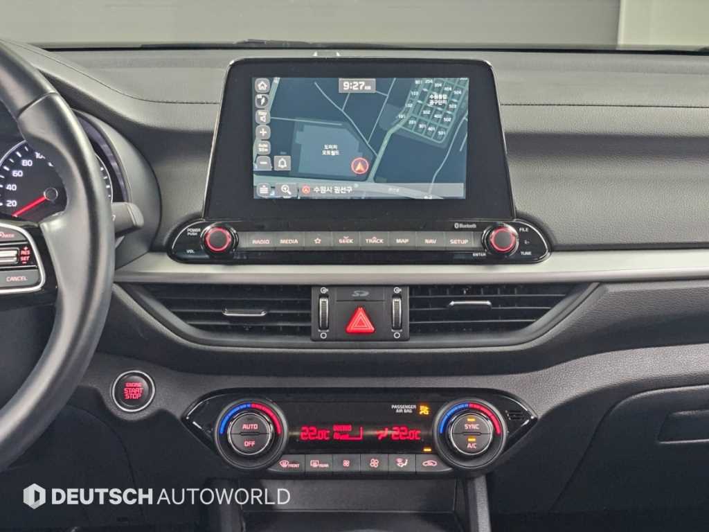 Kia K3 — photo 14